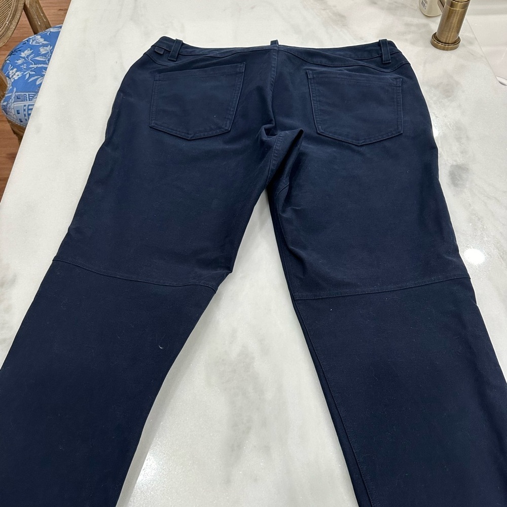 Lululemon Utilitech 5 pocket TRUE Navy 34/32